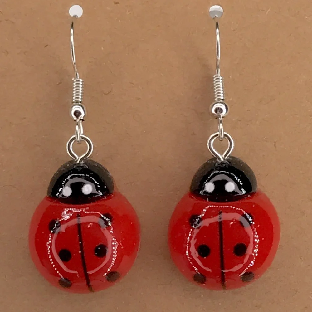 Fashion Jewelry Red and Black Ladybug Earrings Fashion Jewelry - Picture 3 of 3